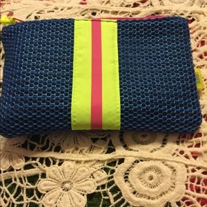 NWT Cosmetic pouch